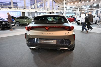 Rear view of 2024 facelift Cupra Formentor with quad exhaust and LED tail lights