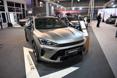 Sporty SUV front with LED headlights and aggressive grille