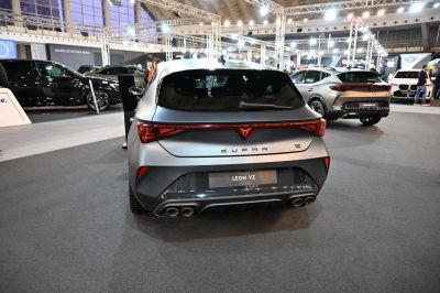Rear hatchview, quad exhaust, LED taillights in modern hatchback style