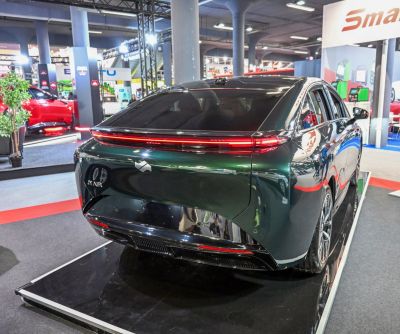 Rear LED tail light strip and aerodynamic body design