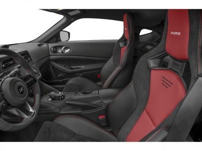 Red Nismo Recaro racing seats with sporty black interior