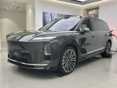 2025 NIO ES8 III 3/4 front-left view