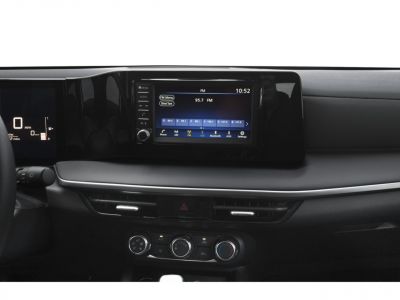 Infotainment screen with FM radio and climate control panel