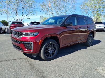 Large SUV with LED headlights and black alloy multi-spoke wheels