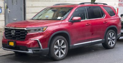 Bold front grille and side profile with LED headlights and alloy wheels