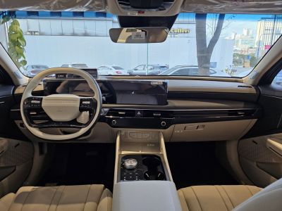 Dashboard and multifunction steering wheel with digital displays