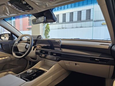 Advanced digital cockpit and sleek dashboard with modern controls