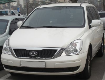 2010 Kia Carnival II (VQ, facelift 2010)