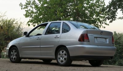 Silver Volkswagen Polo III Classic 6N2 rear side profile