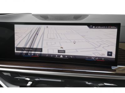 Large touchscreen navigation and dual-zone climate control interface