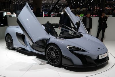 Butterfly doors and multi-spoke sporty wheels on a 2016 supercar