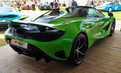 Rear-side view with aerodynamic wing and sleek contour