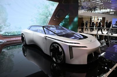 Concept vehicle with transparent roof and geometric LED lighting design