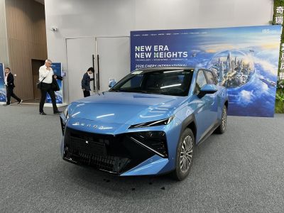 2026 Omoda O4 3/4 front-left view