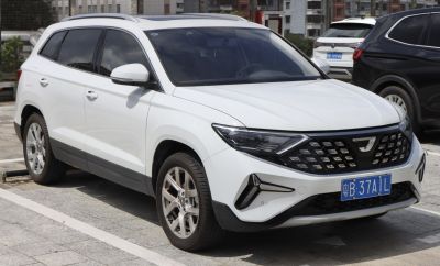 Compact SUV with angular LED headlights and bold grille design