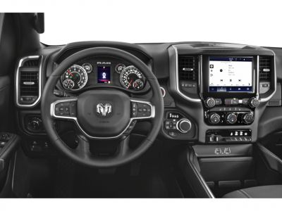 Modern steering wheel, digital instrument cluster, touchscreen infotainment