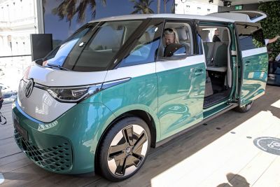 Futuristic electric minivan front and sliding side door