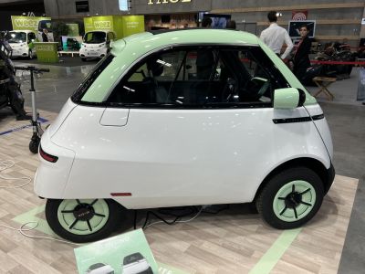 Compact two-tone design with electric microcar features