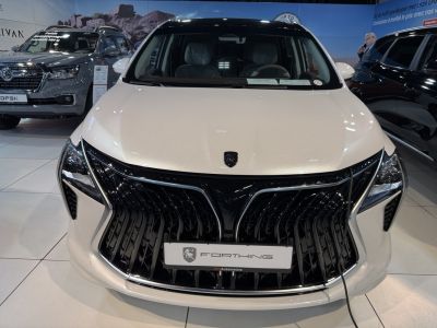 Front grille and headlights design of a modern SUV