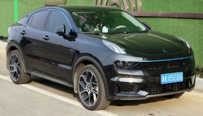 Black crossover with LED headlights and sporty alloy wheels