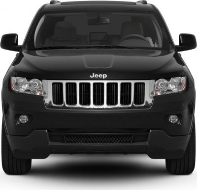 Front view of SUV with iconic seven-slot grille and headlights