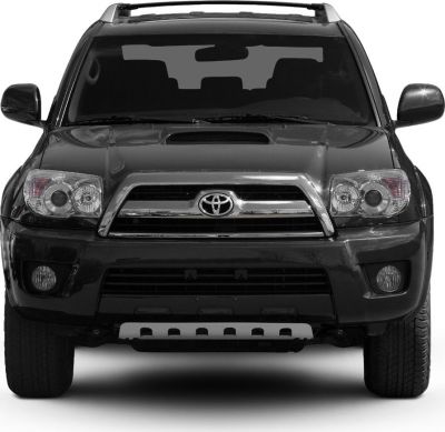 Front grille, headlights, and hood scoop of an SUV