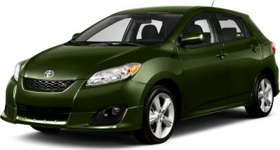 Sporty front grille and fog lights on a 2009 hatchback