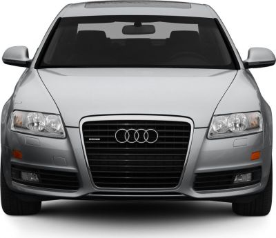 Front view with grille and headlight details