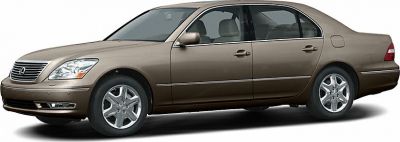 Side view of a luxury sedan with alloy wheels and facelift design