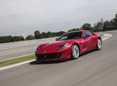 2018 Ferrari 812 Superfast 3/4 front-left view