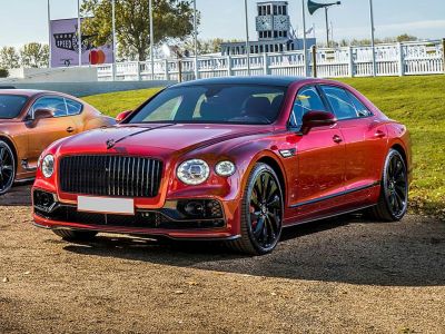 2019 Bentley Flying Spur III 3/4 front-left view