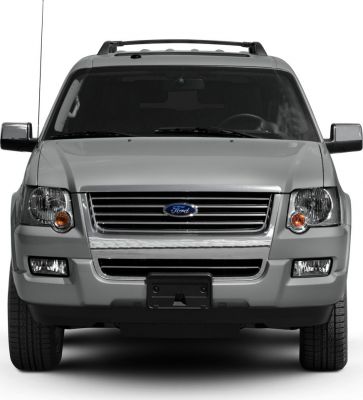 Front grill, round headlights, roof rack of SUV from 2006-2010