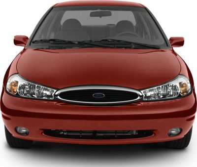 Front view with oval grille and clear multi-lens headlights