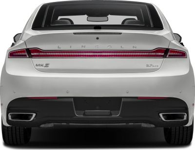 Luxurious rear with continuous LED tail light and dual exhausts