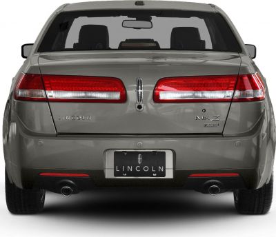 Rear view with dual exhaust and taillights
