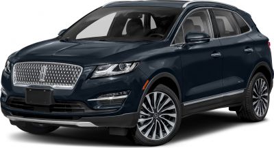 Front grille and alloy wheels of a modern SUV