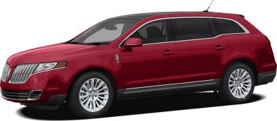 2010 Lincoln MKT I 3/4 front-left view