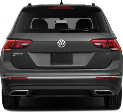 Rear view with distinct taillights and tailgate of an SUV