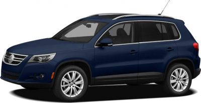 Side profile of a compact SUV with alloy wheels