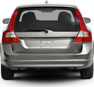 Rear view of estate car with distinctive vertical tail lights and rear window wiper