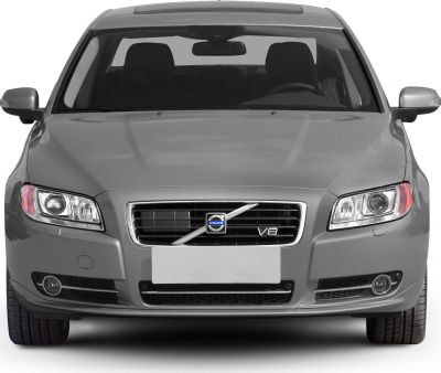 Sedan front grille with V8 badge, LED headlights, and fog lamps