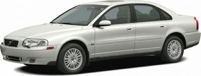 Front-side view of a sedan with alloy wheels and distinct grille