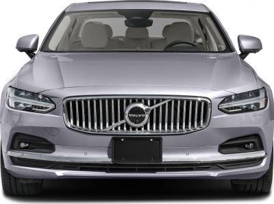 Front grille and headlights close-up with chrome details