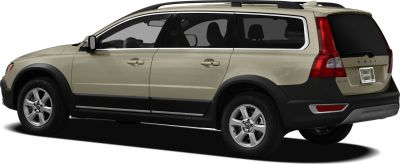 Side profile of crossover with two-tone cladding and roof rails