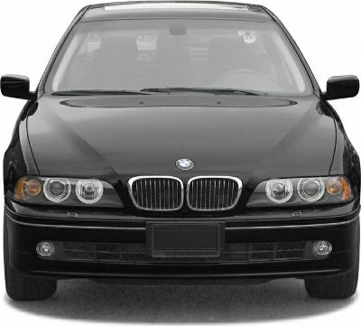 Front view with kidney grille and round headlights