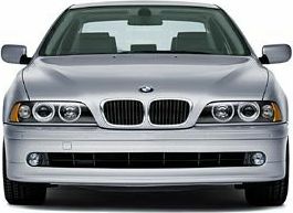 Front view with twin kidney grille and quad headlights