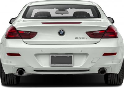 Rear view with dual exhaust and LED tail lights